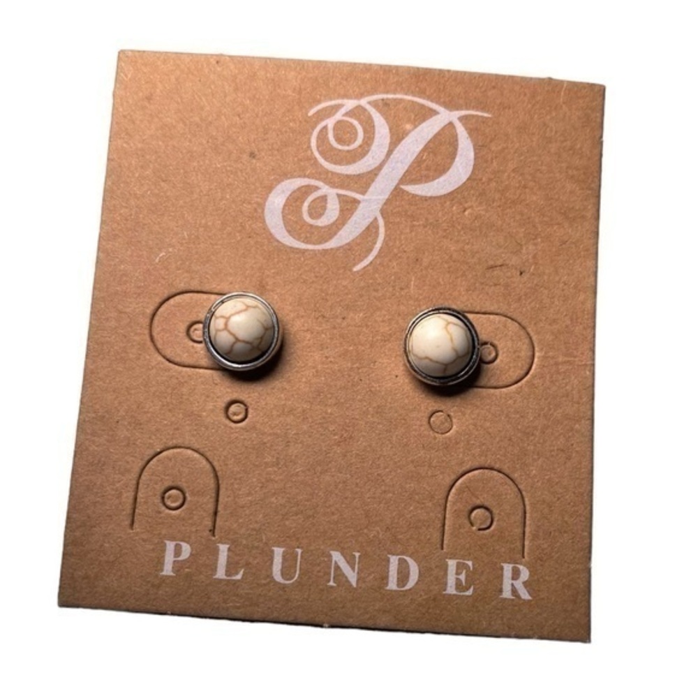 Plunder Cream Marble Small Stud Earrings